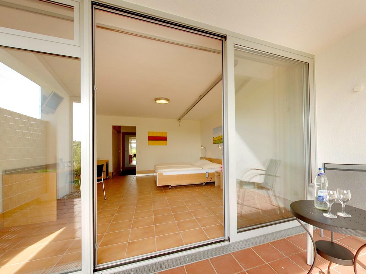 Seminarhotel In Der Manfred-Sauer-Stiftung Lobbach Room photo